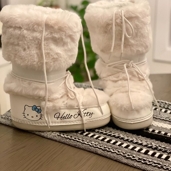Shoes Hello Kitty Winter Boots F21 Womens Poshmark